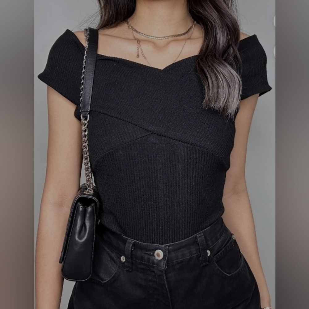 NWOT Bar III Crossover Bodysuit, Medium